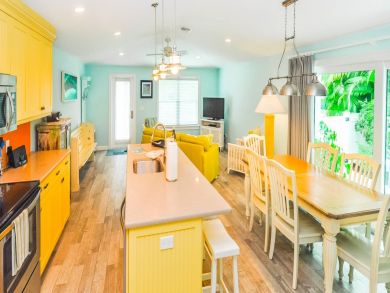 Holmes Beach Duplex Home Private Pool 3 Houses to Beach Holmes Beach Duplex Home Private Pool 3 Houses to Beach