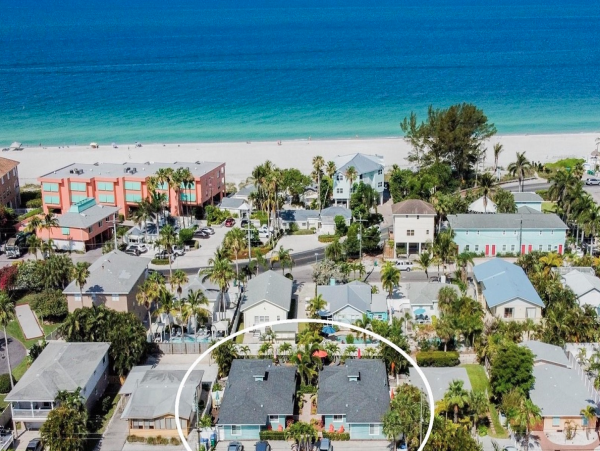Beautiful Bradenton Beach Vacation Duplex Near Beach Sleeps 6