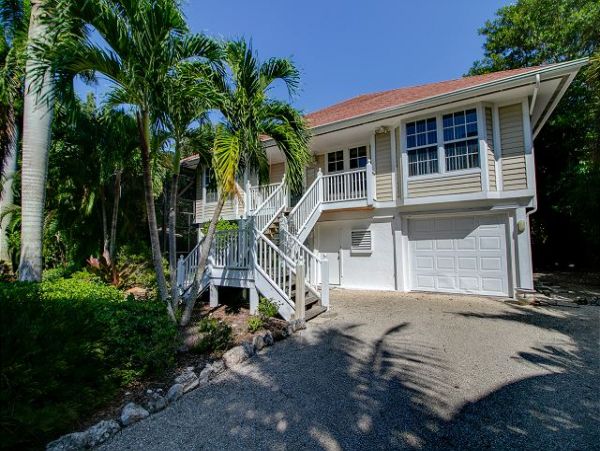 Sanibel Luxury Pool Home 4 Bedrooms Sleeps 8 Walk To Beach