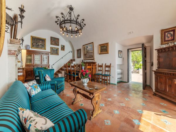 Ocean Views Amalfi Vacation Home Six Bedroom