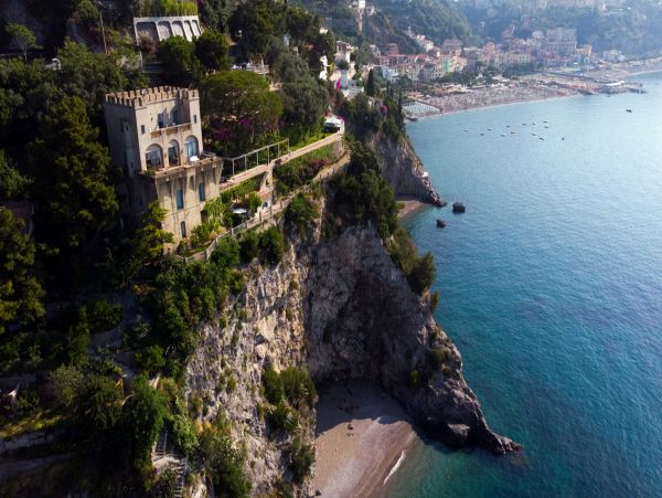 Ocean Views Amalfi Vacation Home Six Bedroom