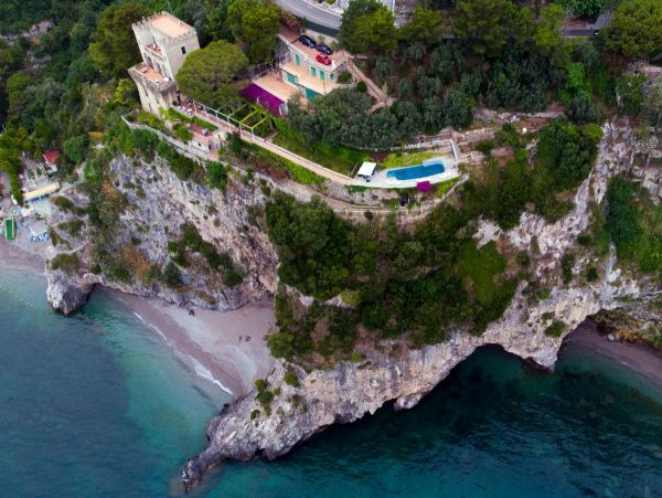 Ocean Views Amalfi Vacation Home Six Bedroom