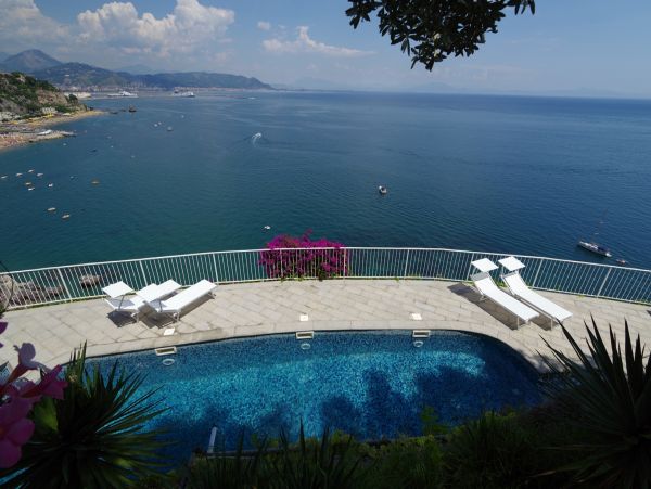 Ocean Views Amalfi Vacation Home Six Bedroom