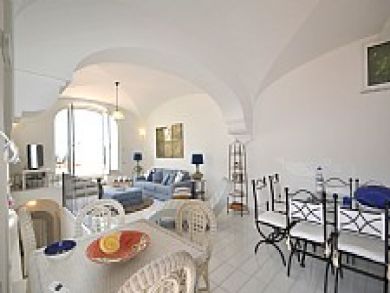 Living & Dining Area Living & Dining Area