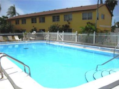 Canal Front Townhome with Shared Pool in Bradenton, Florida