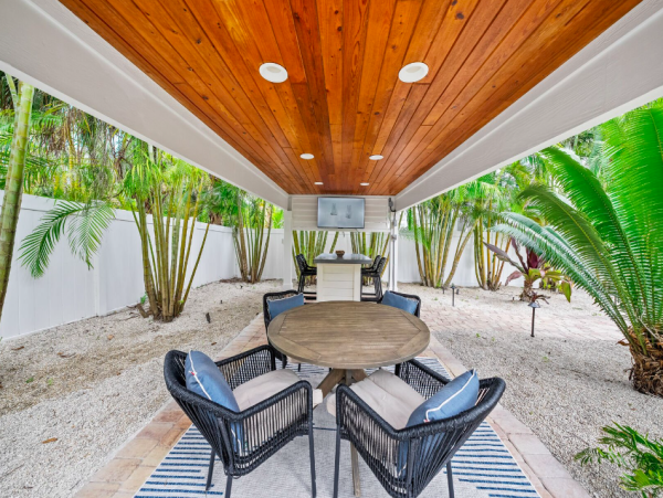 Charming Retreat with Lagoon-Style Pool & Prime Anna Maria Island Location