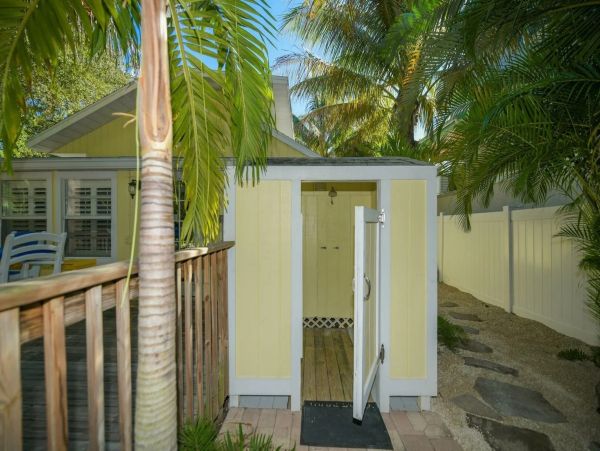 Charming Retreat with Lagoon-Style Pool & Prime Anna Maria Island Location