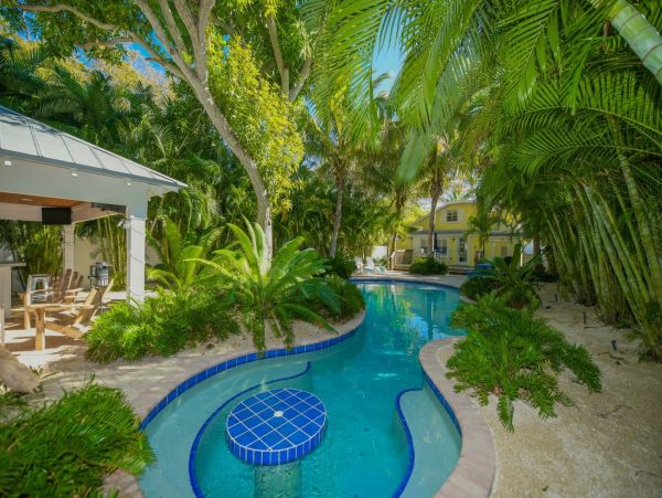 Charming Retreat with Lagoon-Style Pool & Prime Anna Maria Island Location