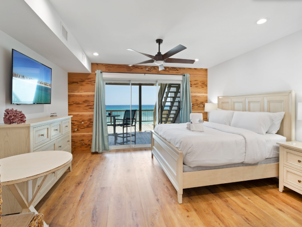 Beach Front Vacation Rental Sleeps 16!!