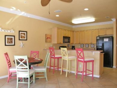 Kitchen & Dining Area Kitchen & Dining Area