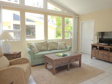 Venice Condo - 2 Bedrooms - Sleeps 4