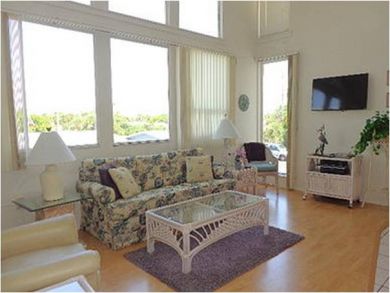 Venice Condo for Rent - Two Bedrooms - Gulf Front Swimming Pool