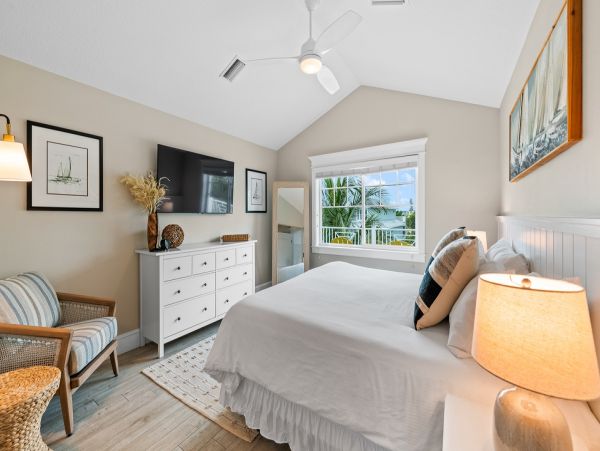 Anna Maria Island Vacation Pool Home Five Bedrooms Sleeps 10