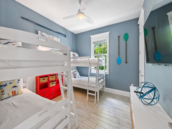 Anna Maria Island Vacation Pool Home Five Bedrooms Sleeps 10