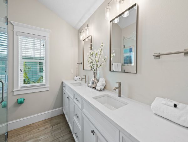 Anna Maria Island Vacation Pool Home Five Bedrooms Sleeps 10