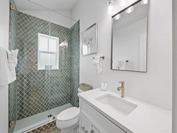 Anna Maria Island Vacation Pool Home Five Bedrooms Sleeps 10