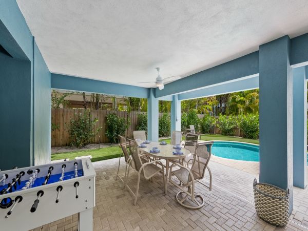 Anna Maria Island Vacation Pool Home Five Bedrooms Sleeps 10