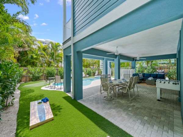 Anna Maria Island Vacation Pool Home Five Bedrooms Sleeps 10