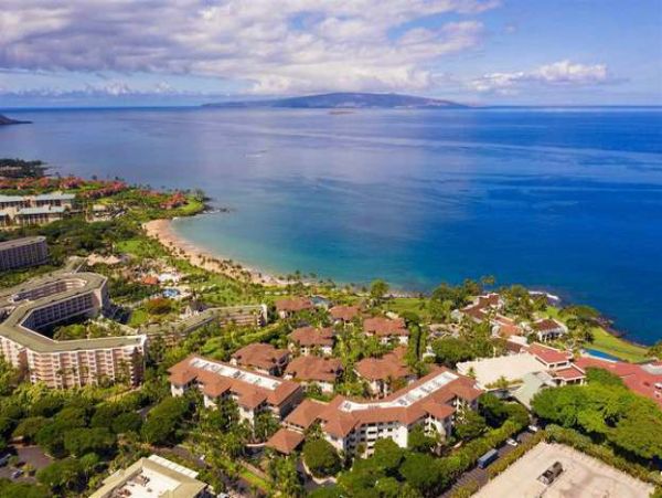 Luxury Three Bedroom Vacation Villa in Wailea Close to Beach