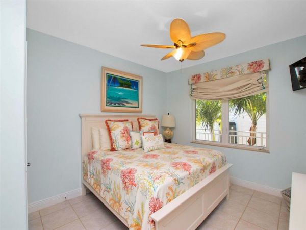 Short Walk to Beach Key Colony Vacation Home Private Pool