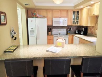 Canal Front Condo 3 Bedrooms Sleeps 6 Walk To Beach