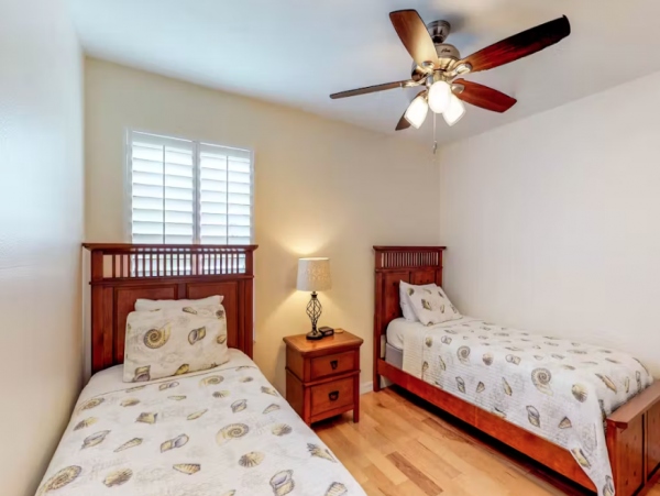 Holmes Beach 2 Bedroom Rental Overlooking Nature Preserve.