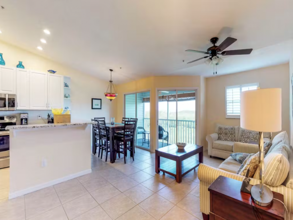 Holmes Beach 2 Bedroom Rental Overlooking Nature Preserve.