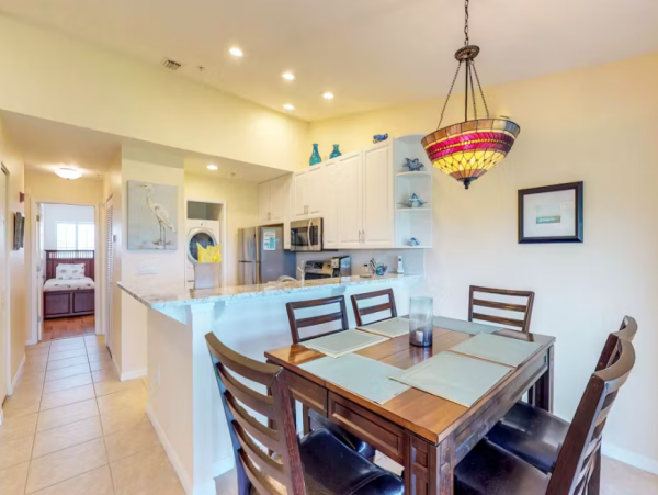 Holmes Beach 2 Bedroom Rental Overlooking Nature Preserve.
