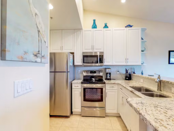 Holmes Beach 2 Bedroom Rental Overlooking Nature Preserve.