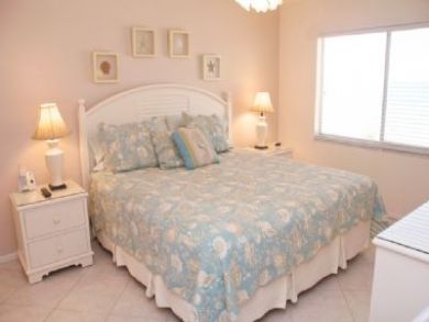 Queen Bed in Master Bedroom