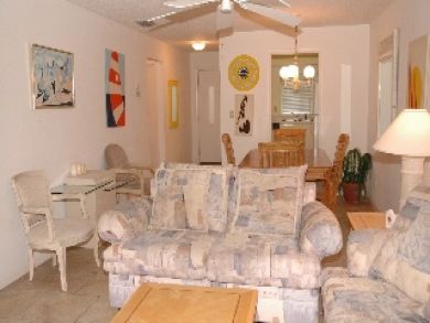 Living & Dining Area Living & Dining Area