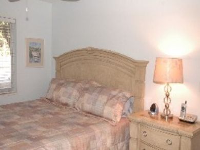 Master Bedroom with Queen Bed