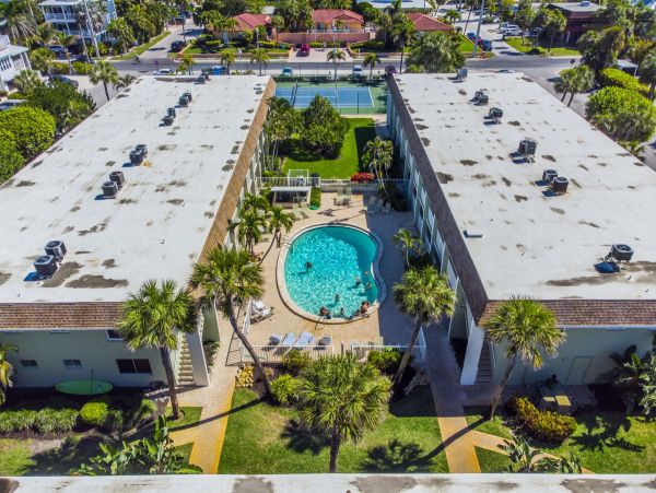 Holmes Beach  Condo Two Bedroom