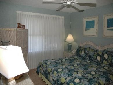 Master Bedroom with Queen Bed
