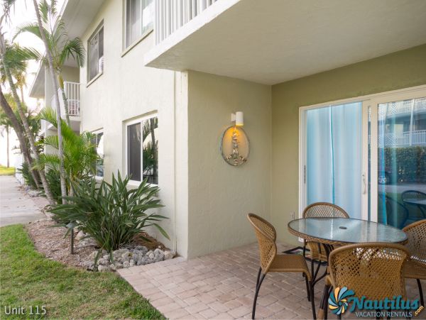 Two Bedroom Beach Condo Sleeps 4 Communal Pool