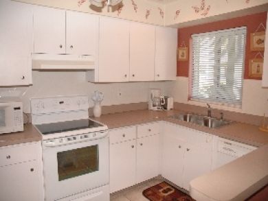 Holmes Beach Two Bedroom Vacation Beach Condo Sleeps 4 Holmes Beach Two Bedroom Vacation Beach Condo Sleeps 4