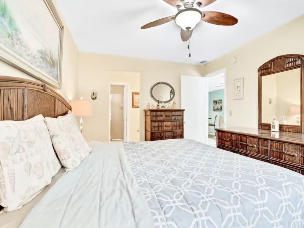 Anna Maria Island 2 Bedroom Vacation Condo