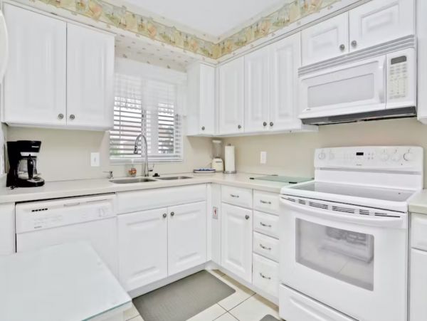 Anna Maria Island 2 Bedroom Vacation Condo