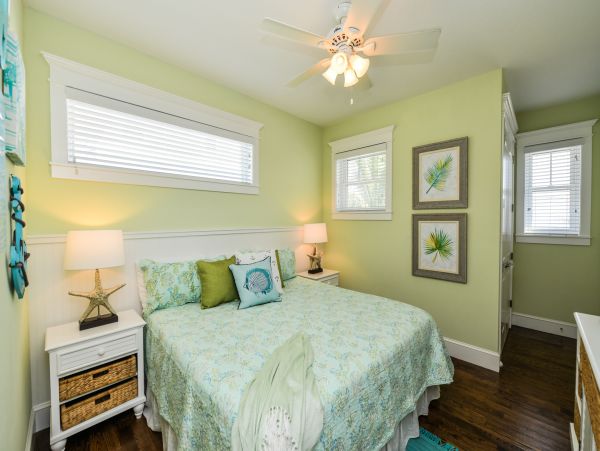Eight Bedroom Deluxe Anna Maria Rental with Private Pool