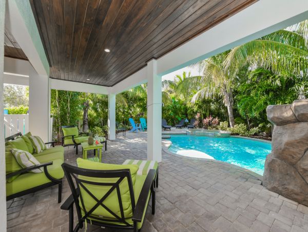 Eight Bedroom Deluxe Anna Maria Rental with Private Pool