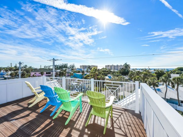 Eight Bedroom Deluxe Anna Maria Rental with Private Pool
