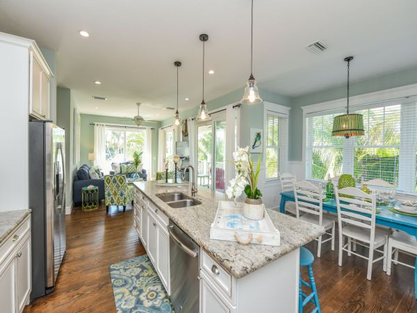 Eight Bedroom Deluxe Anna Maria Rental with Private Pool