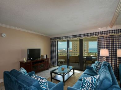 Miramar Vacation Condo Sleeps Six Guests.