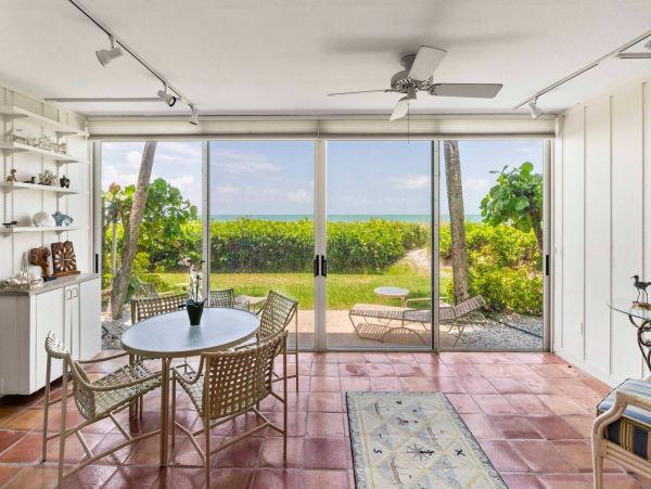 Longboat Key Vacation Condo Sleeps 4 Guests Full Gulf View