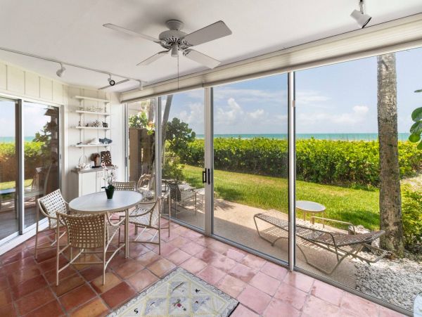 Longboat Key Vacation Condo Sleeps 4 Guests Full Gulf View