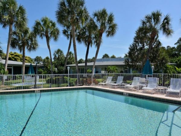 Longboat Key Vacation Condo Sleeps 4 Guests Full Gulf View