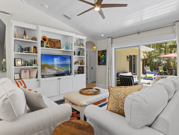 Anna Maria Island Vacation Pool Home Short Walk to Beach 4/5 Bedrooms