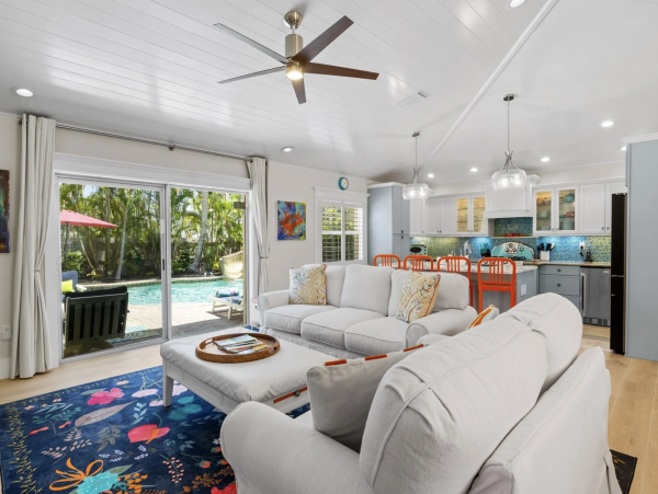Anna Maria Island Vacation Pool Home Short Walk to Beach 4/5 Bedrooms