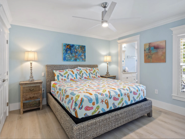 Anna Maria Island Vacation Pool Home Short Walk to Beach 4/5 Bedrooms