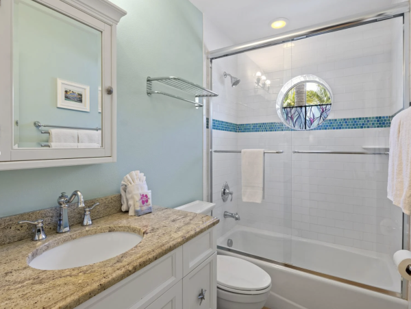 Anna Maria Island Vacation Pool Home Short Walk to Beach 4/5 Bedrooms